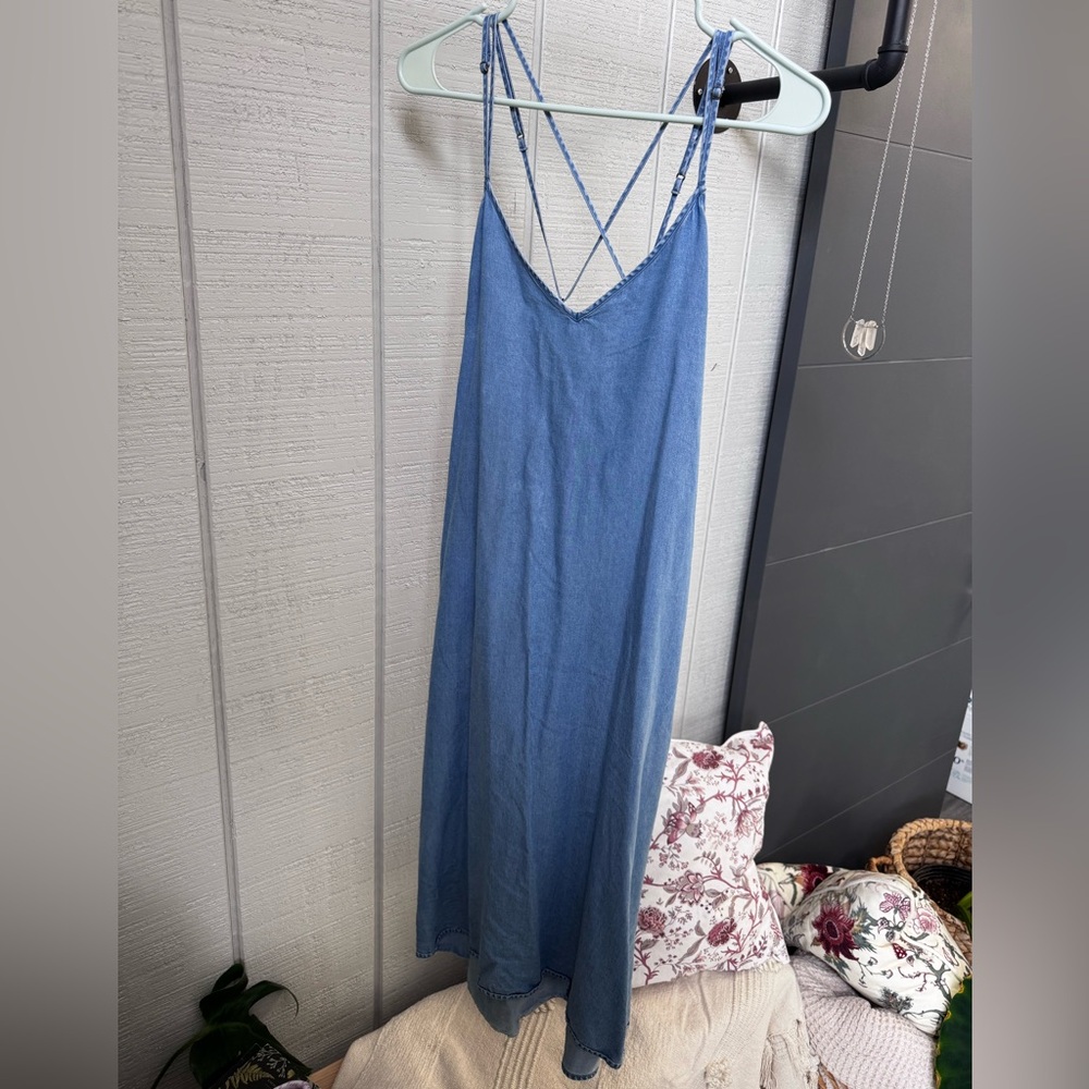 GAP Light Blue Chambray Denim Dress size medium